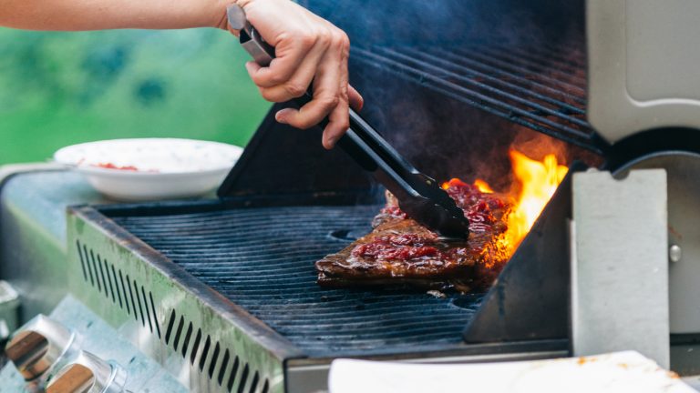 cooking-steak-on-bbq