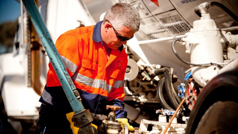 man-filling-lpg-tanker
